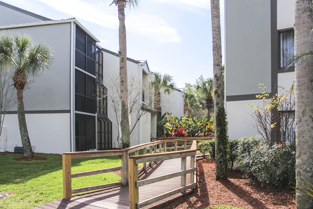 Parkway International Resort 10/63