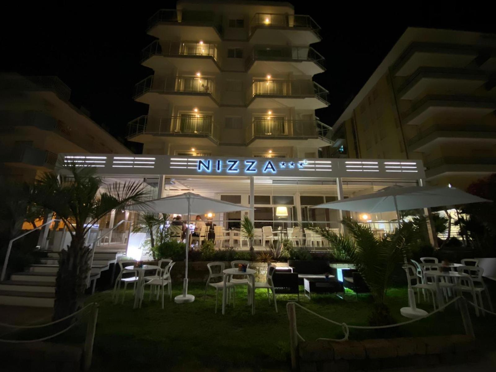 Hotel Nizza Fronte Mare 1/49