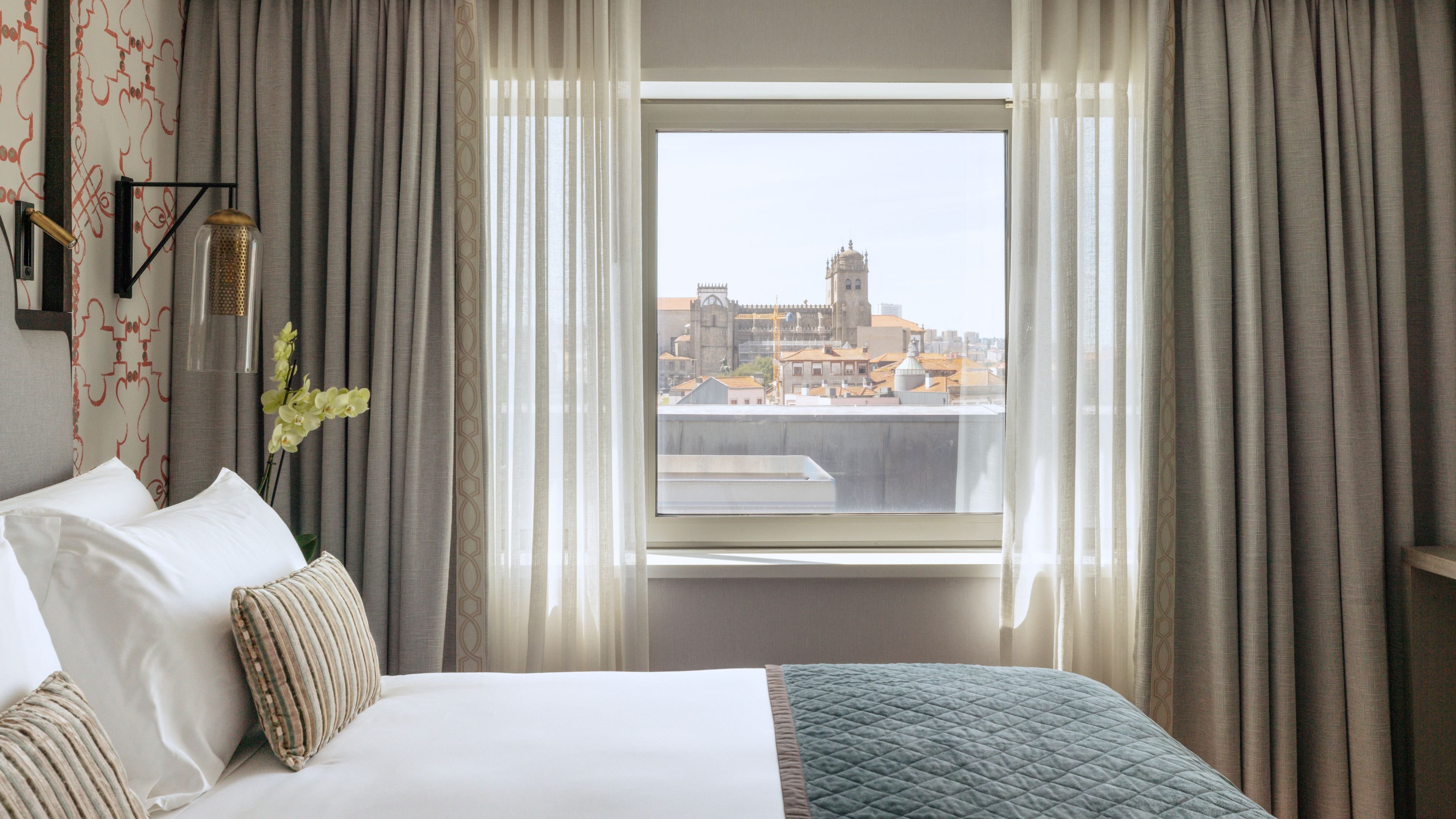 Historical, Classic, King Bed, Central Center View