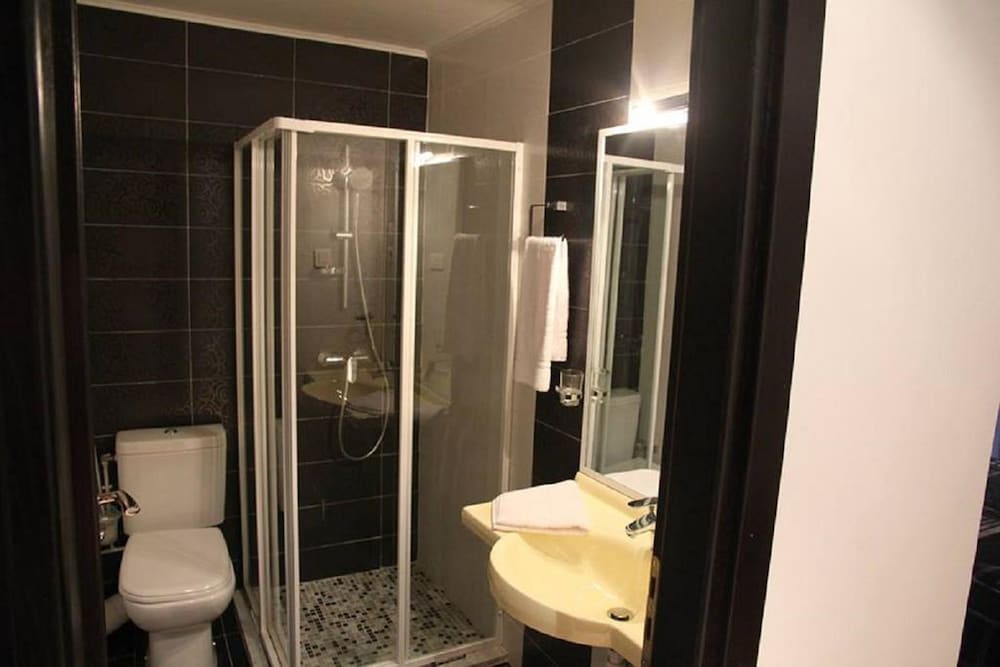 Abc Hotel 43/46