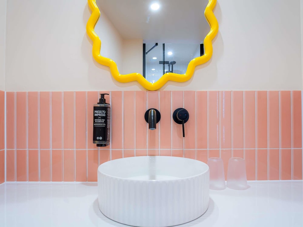 Ibis Styles Nantes Centre Place Graslin 50/50