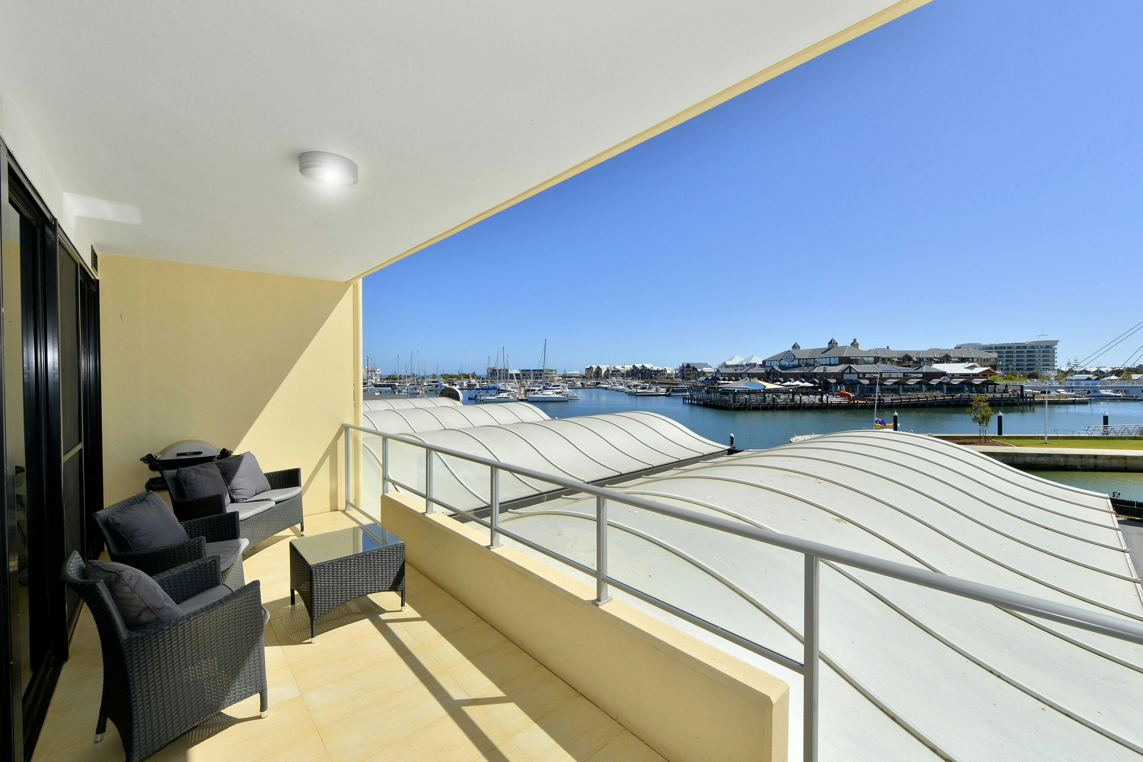 Dolphin Quay Apartments 35/71