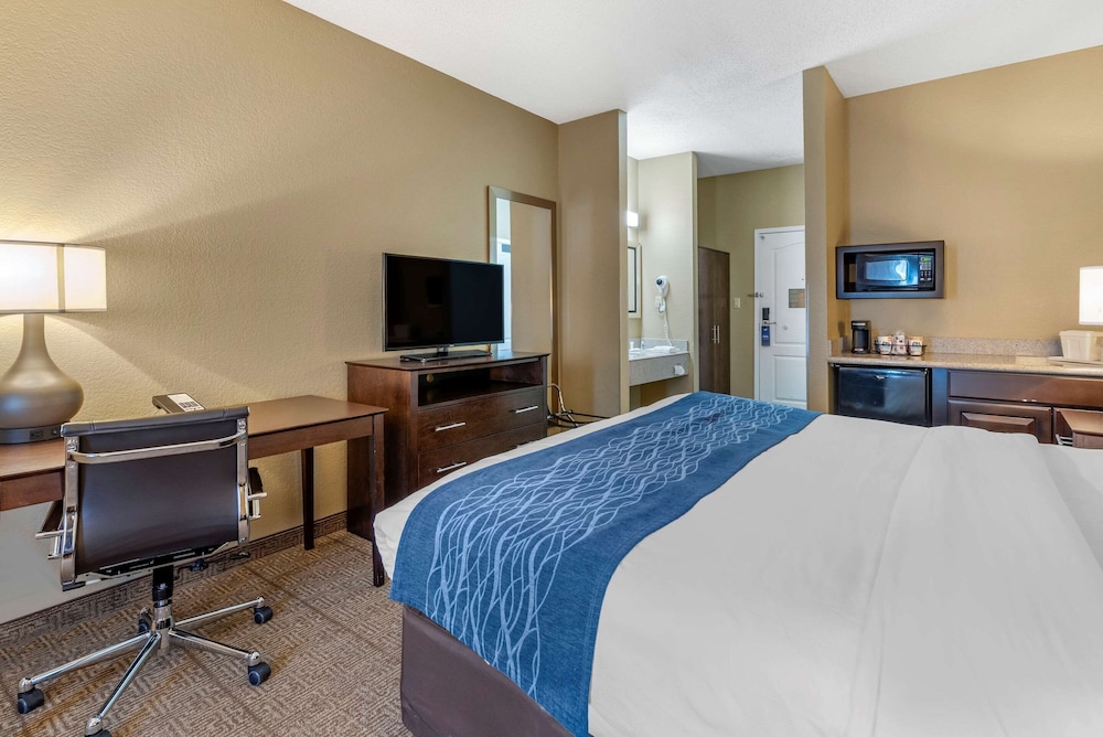 Comfort Inn & Suites Bryant - Benton 9/28