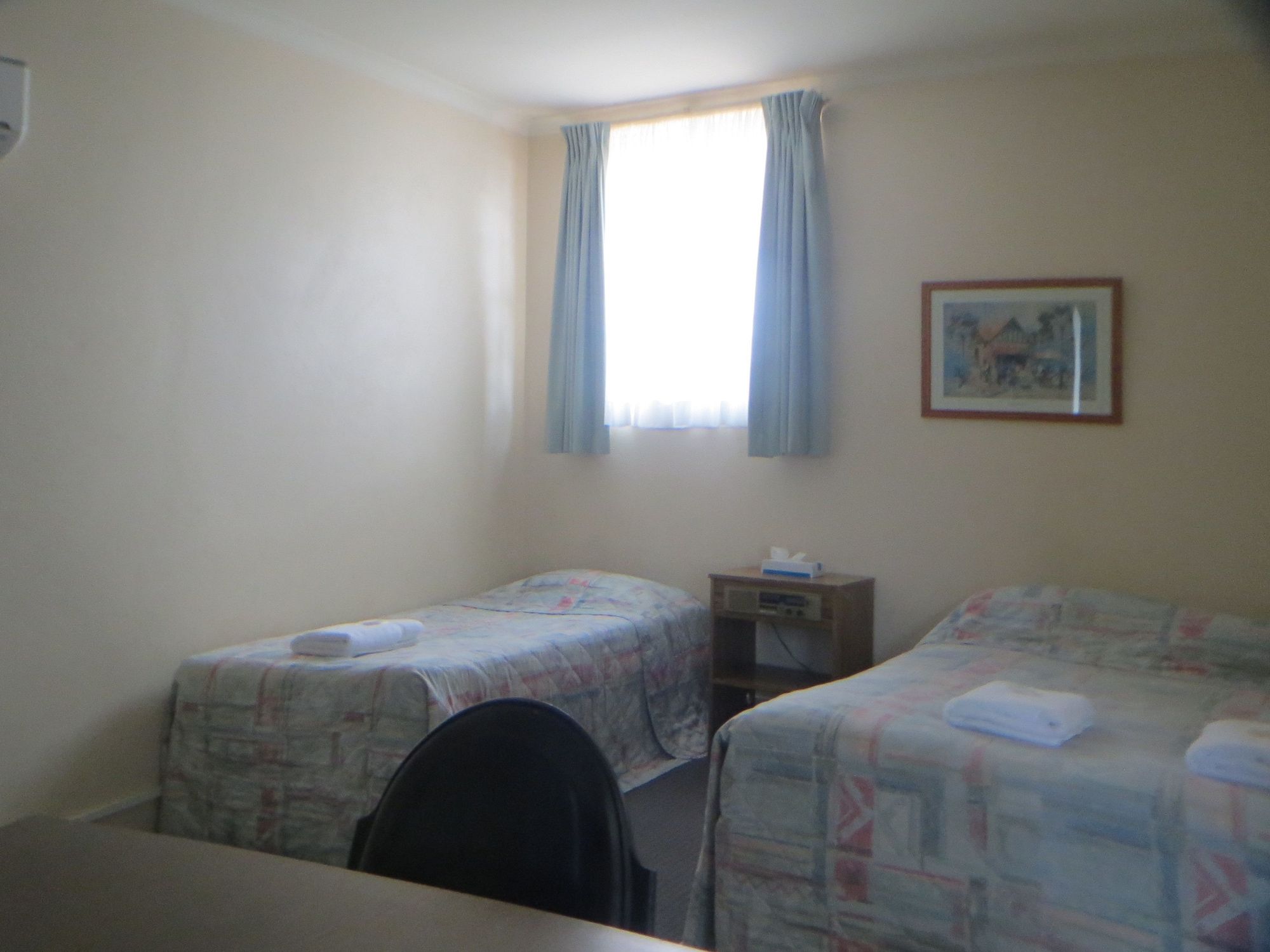 Family, 1 Double and 3 Single Beds