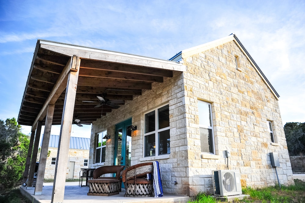 Hill Country Casitas 9/73