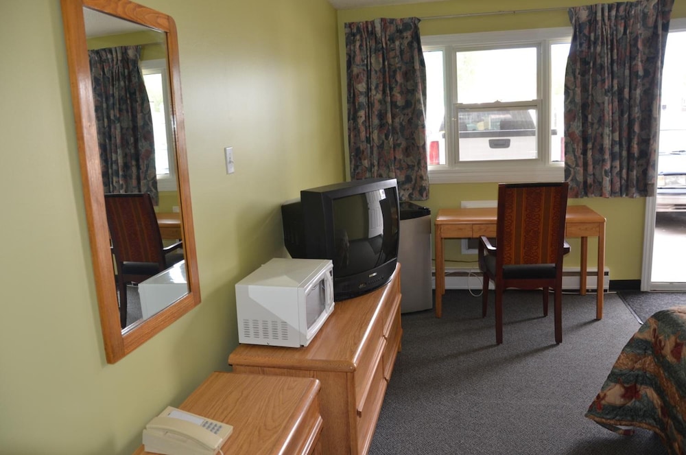 Coachman Inn 19/27