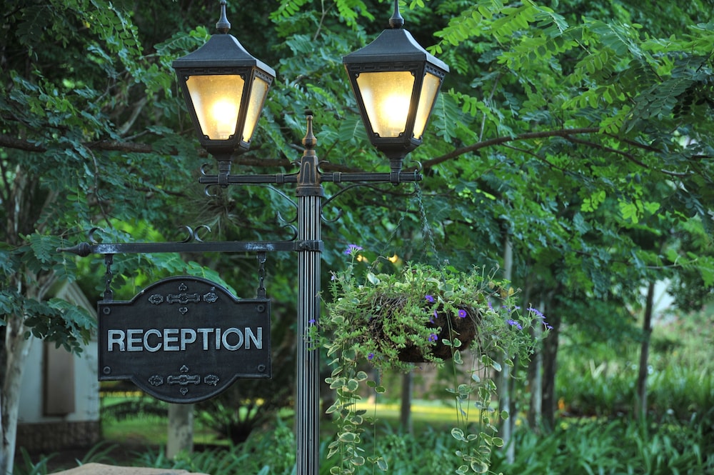 Summerfield Luxury Resort & Botanical Garden 4/44