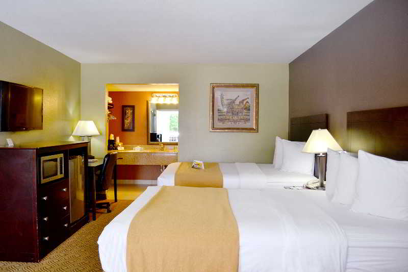 UPGRADE, 2 QUEEN BEDS