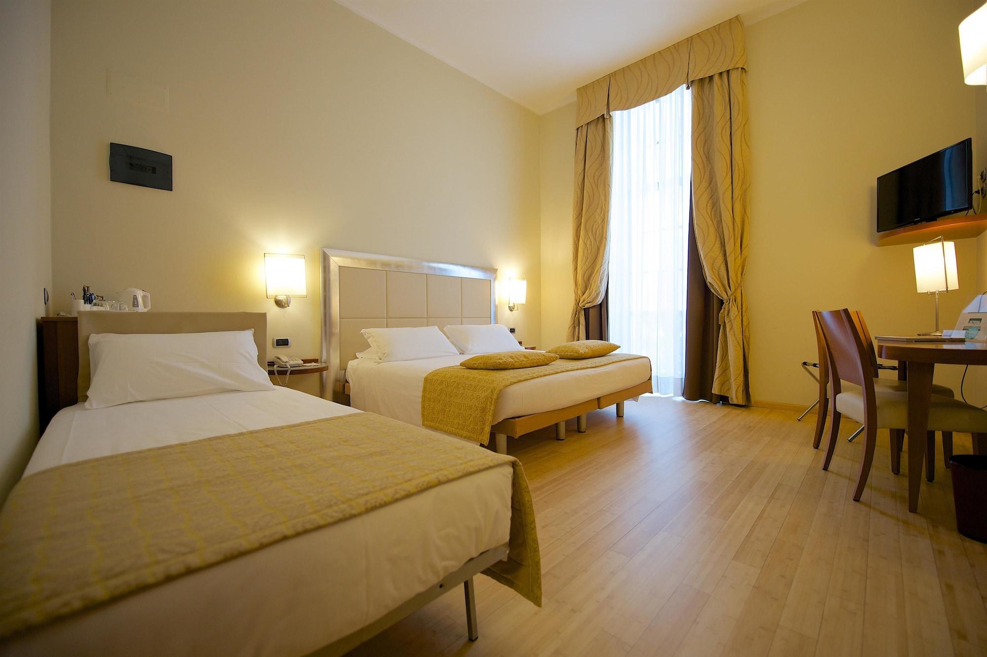 Standard, Multiple Beds