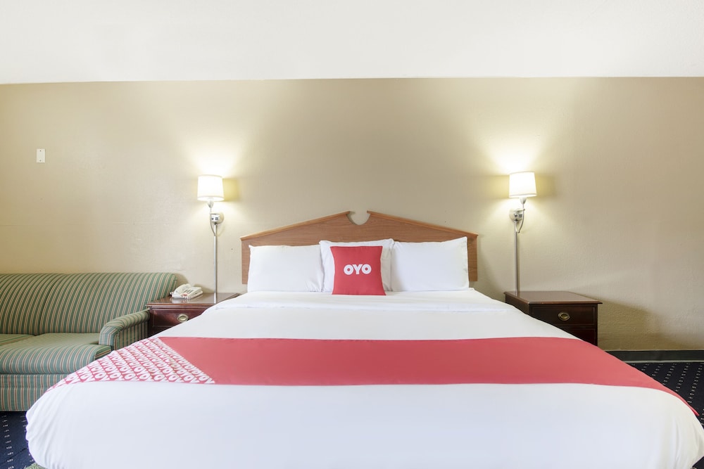 OYO Hotel Tulsa International Airport 5/26