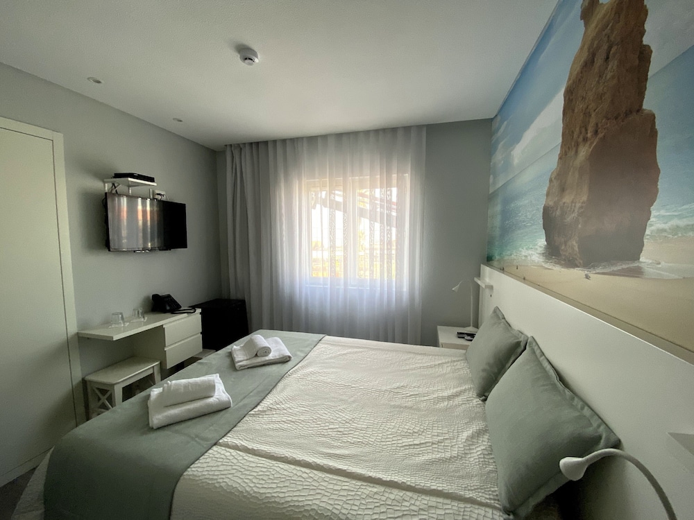 Luxury Beach Guest House 17/51