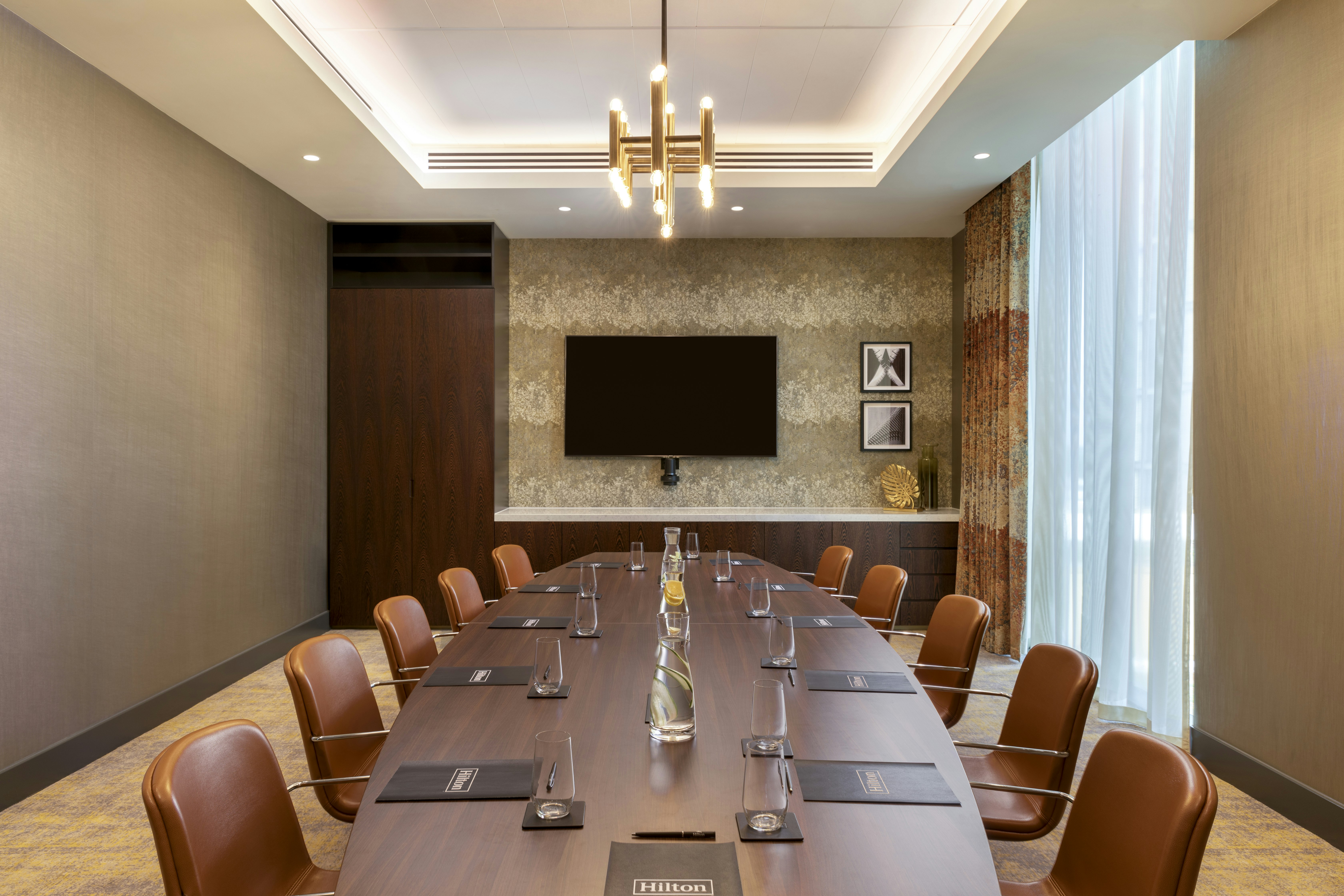 Hilton Woking 31/48