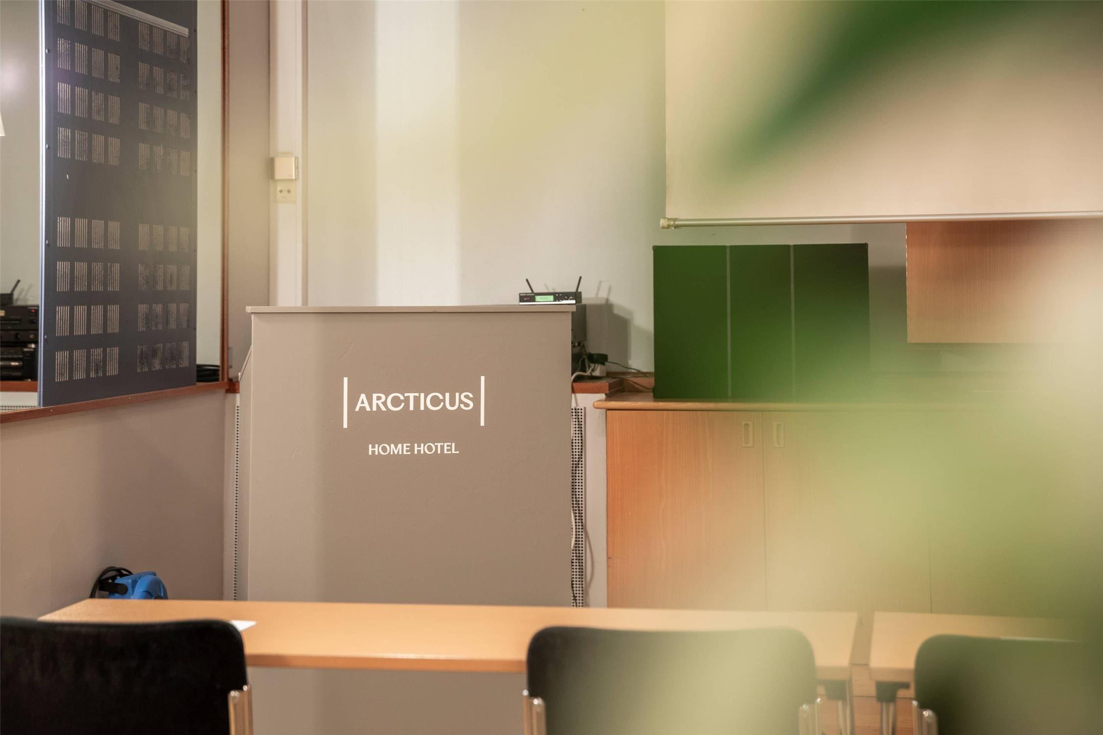 Home Hotel Arcticus 4/27