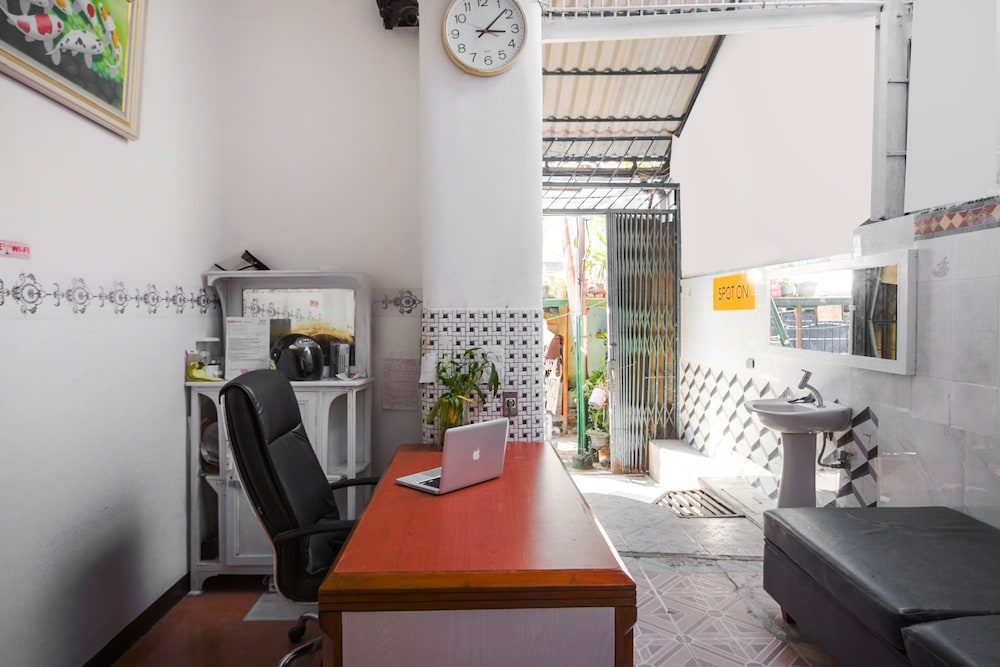 OYO 2628 Kartini Residence 23/29