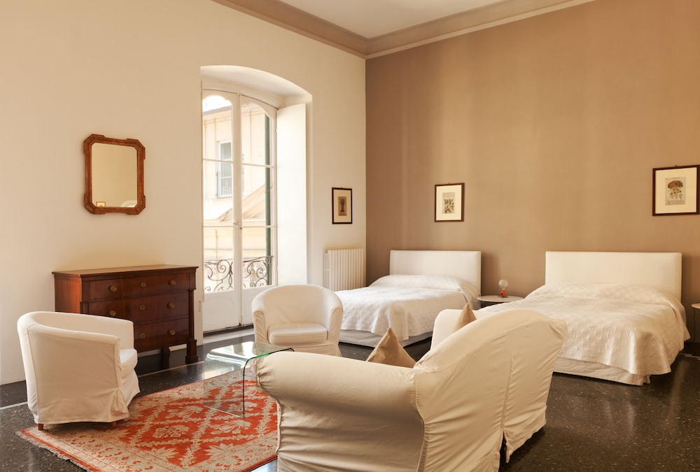 LOCANDA DI PALAZZO CICALA 45/52