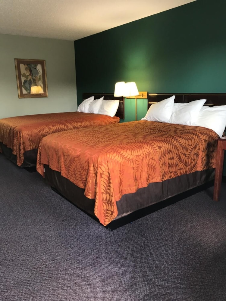 Americas Best Value Inn Manchester TN 10/22