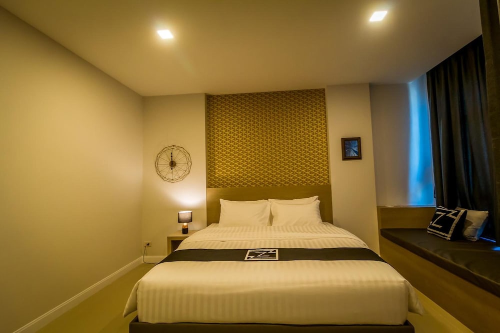 Triple Z Hotel 16/56