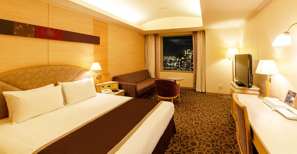 MODERATE, DOUBLE BED