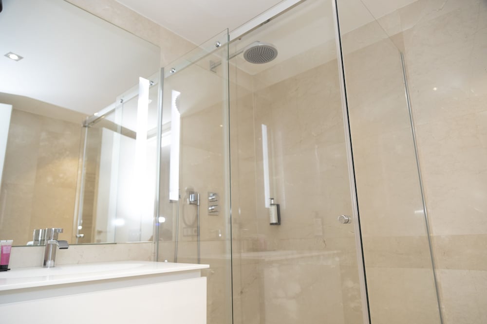 SmartRental Collection Gran Via Centric II 14/57