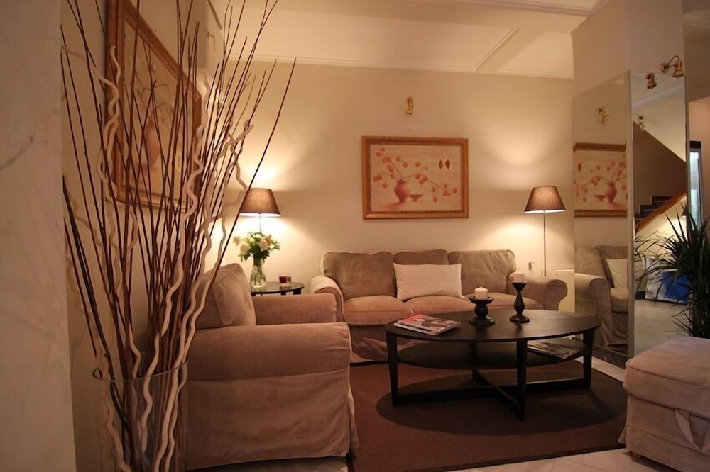 ACHILLION HOTEL 27/42