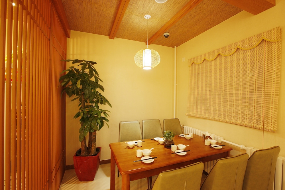 Beijing Dongdan Hotel 35/54