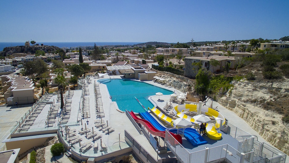 Louis St. Elias Resort & Waterpark 40/50