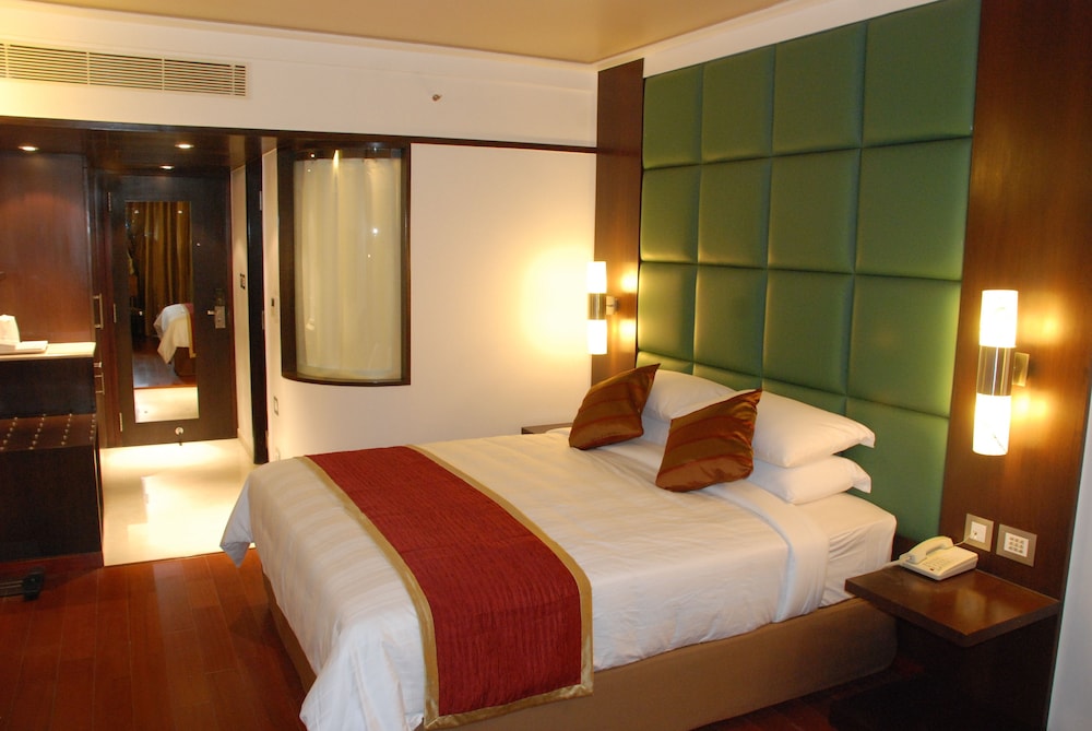 IRIS HOTEL 26/60