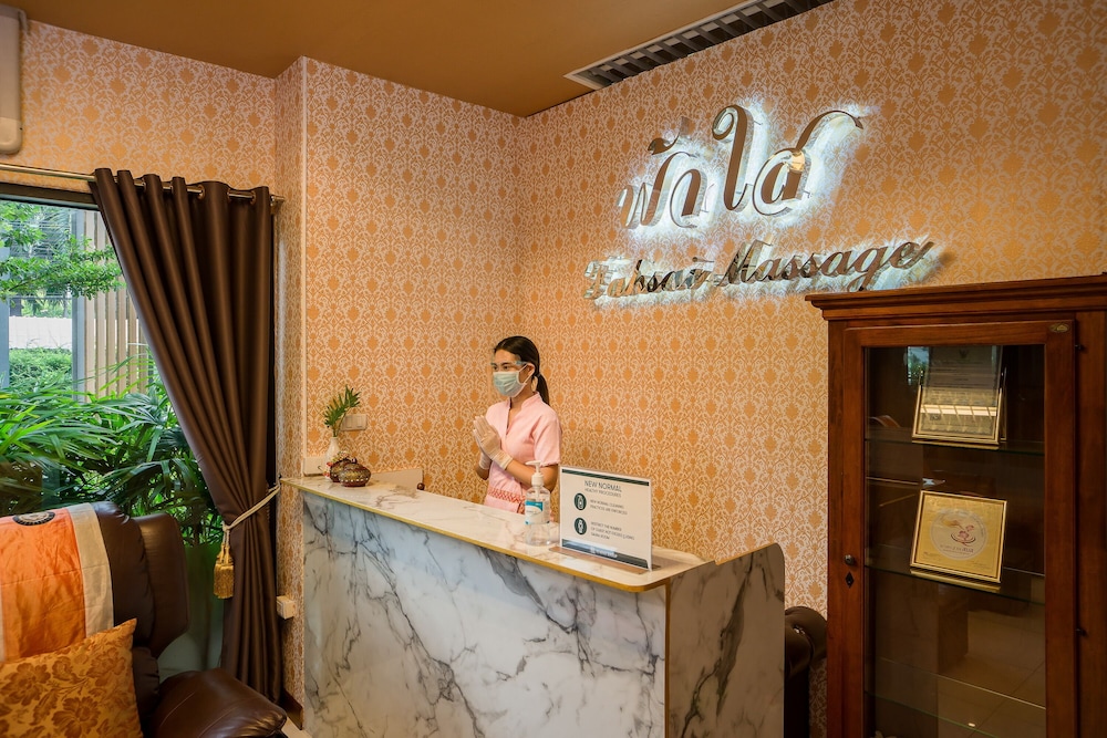 Altera Hotel And Residence Pattaya 9/62