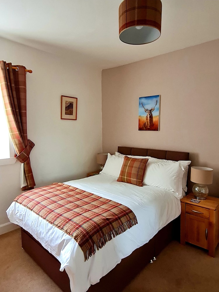 Atholl House Hotel 12/50
