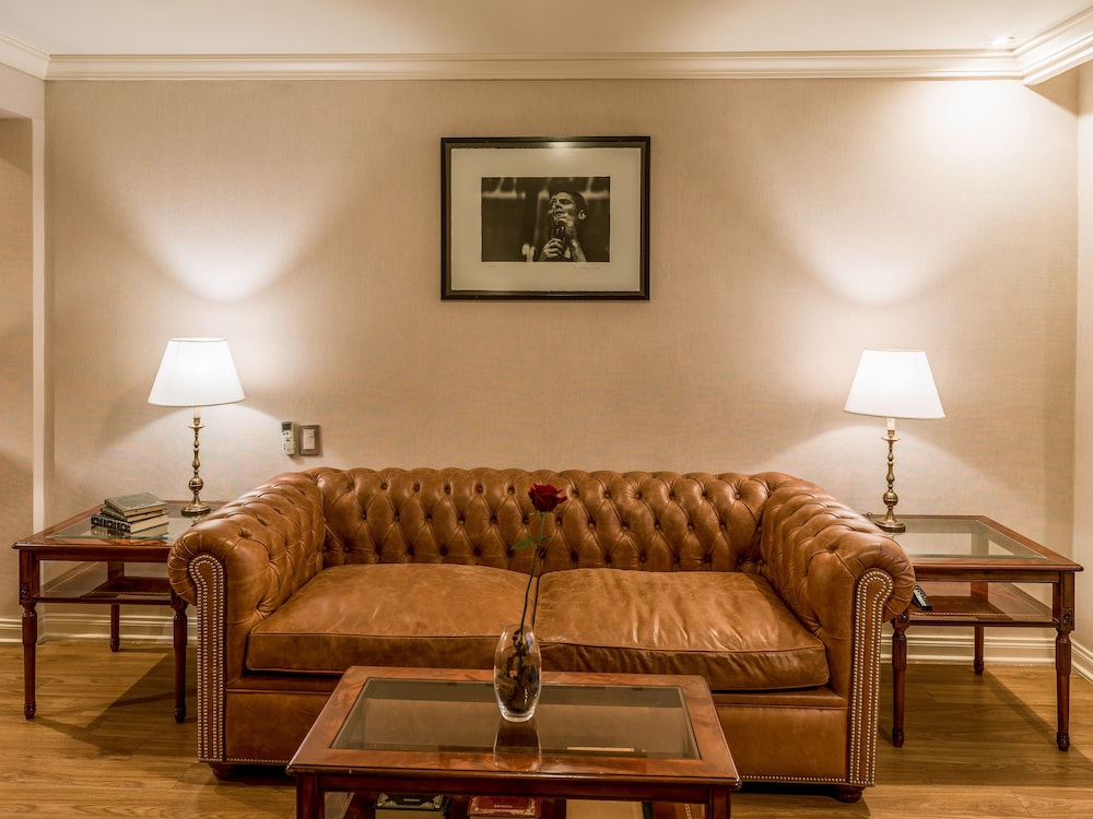 Melia Recoleta Plaza 51/73