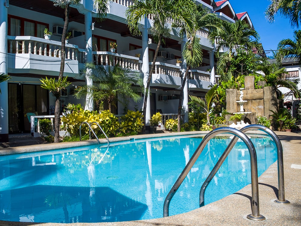 Boracay Peninsula Resort 35/38