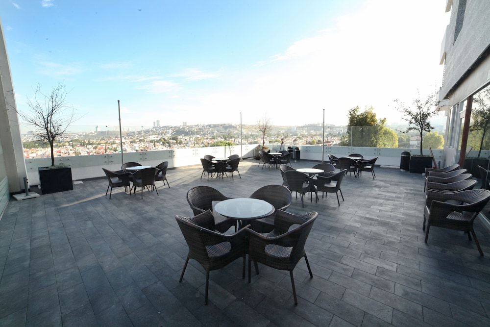 Domun Hotel 66/70