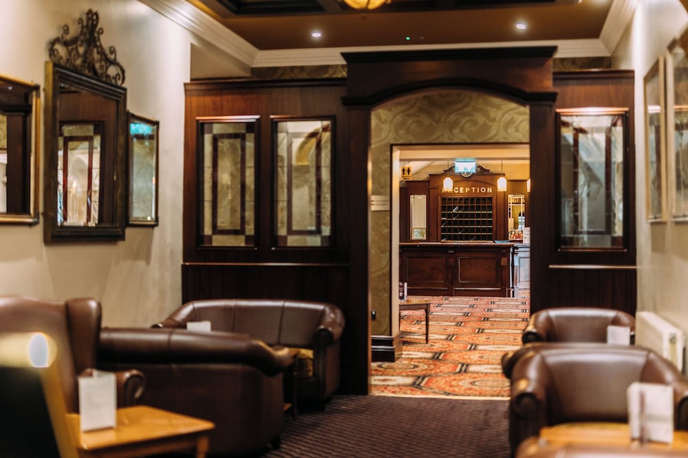 Adair Arms Hotel 26/50