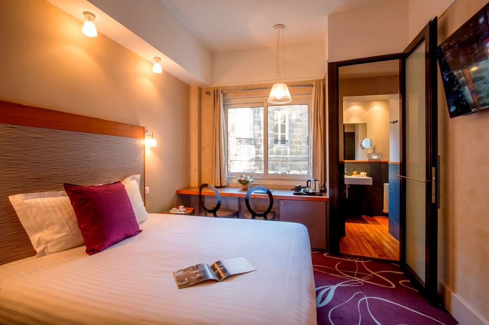 SUPERIOR, DOUBLE BED