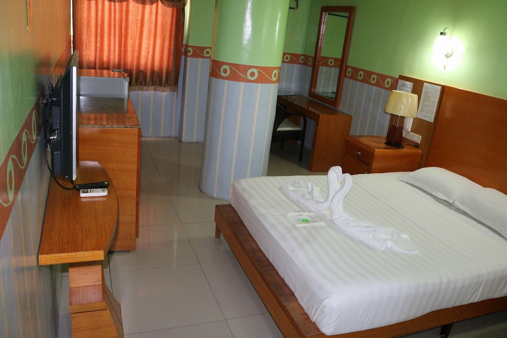 Jeamco Royal Hotel - General Santos 7/30