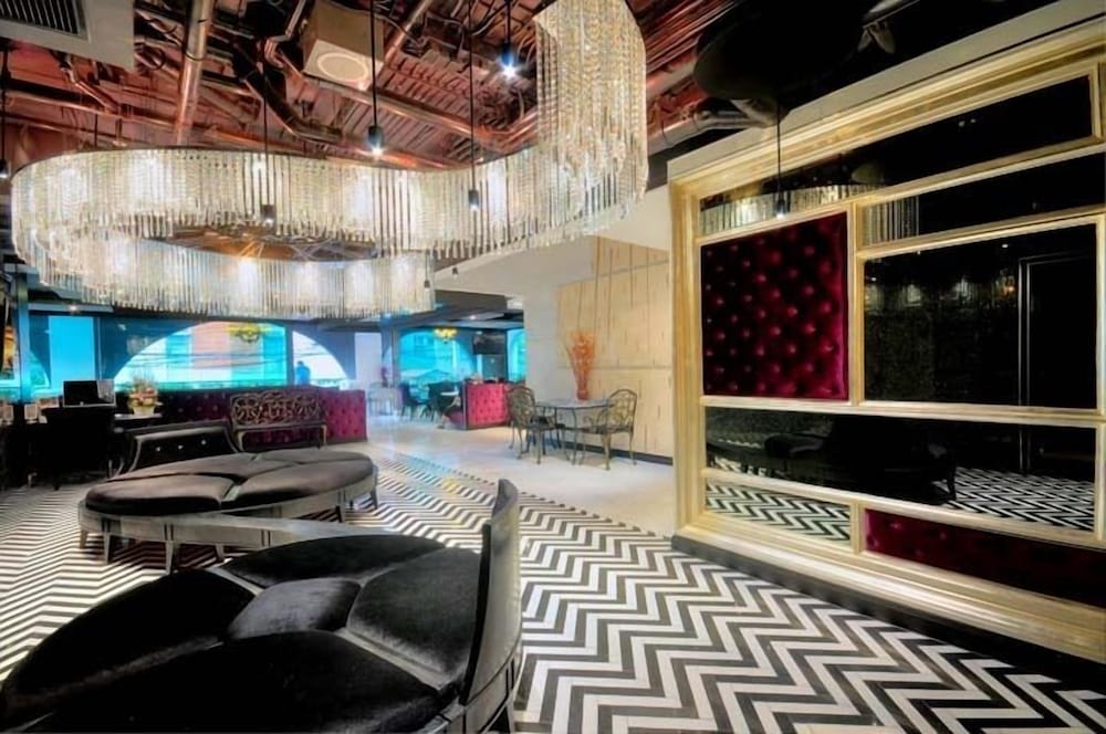 Skye Hotel Bangkok 35/58