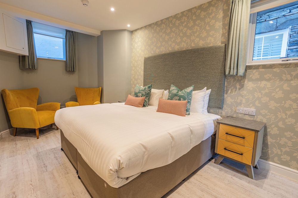 Ambleside Townhouse 7/59