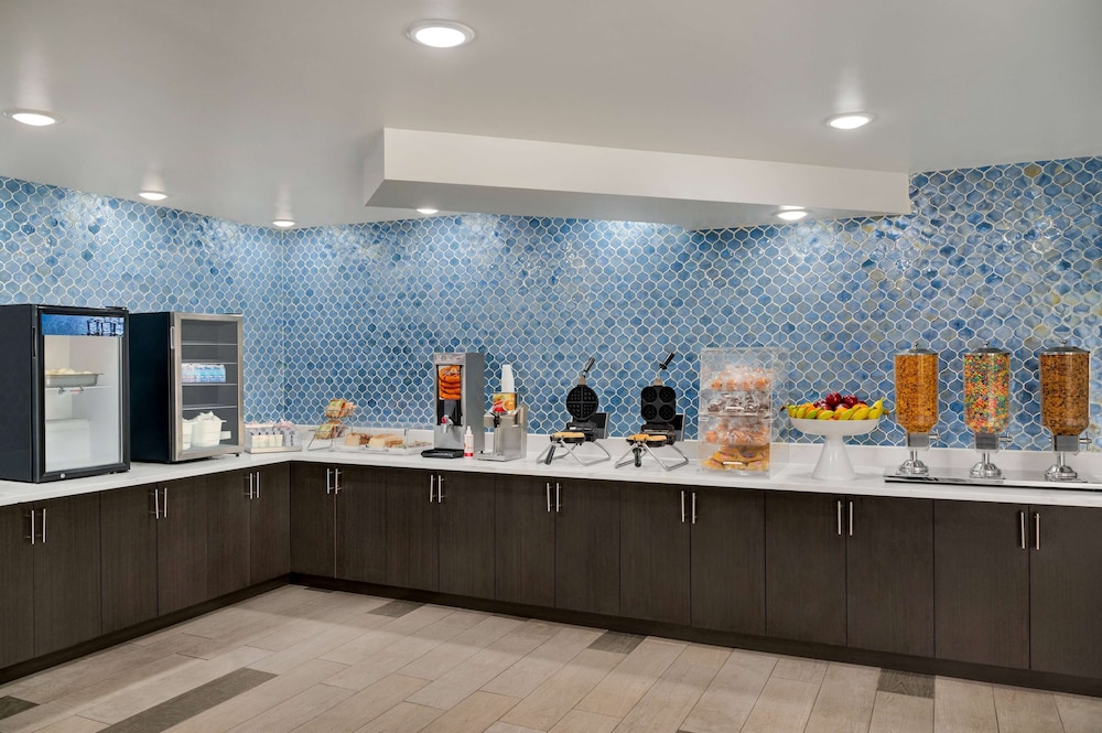 La Quinta Inn by Wyndham Columbus Airport Area 46/62