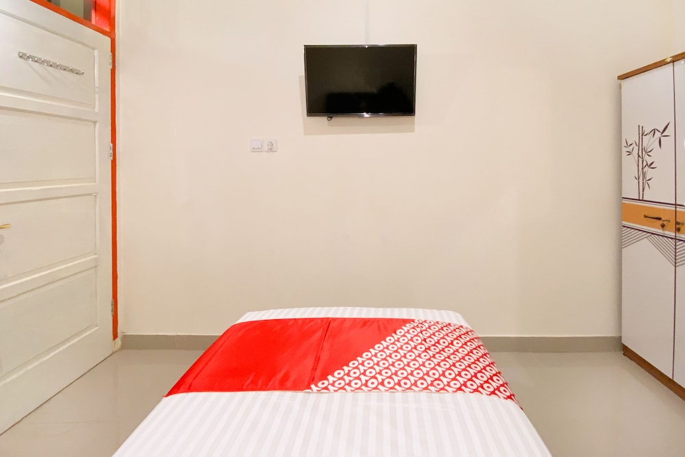 Super OYO Capital O 3092 Falah Residence Syariah 7/24