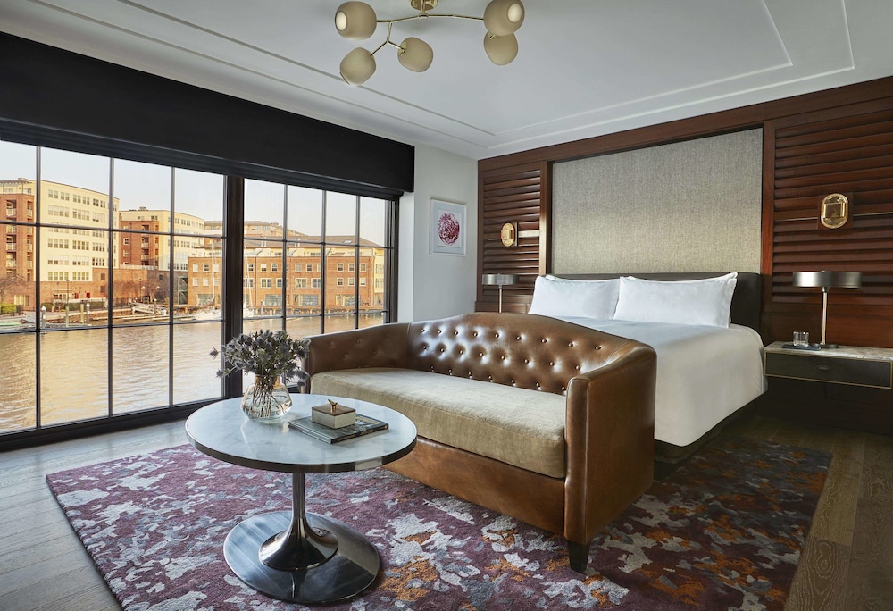 Sagamore Pendry Baltimore 35/76