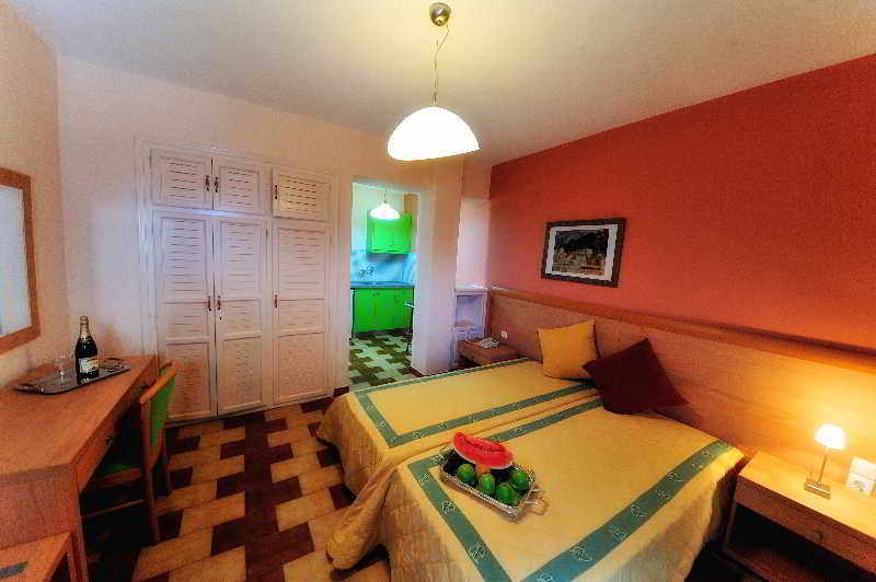 VASSILIAS BEACH APARTMENTS 18/31