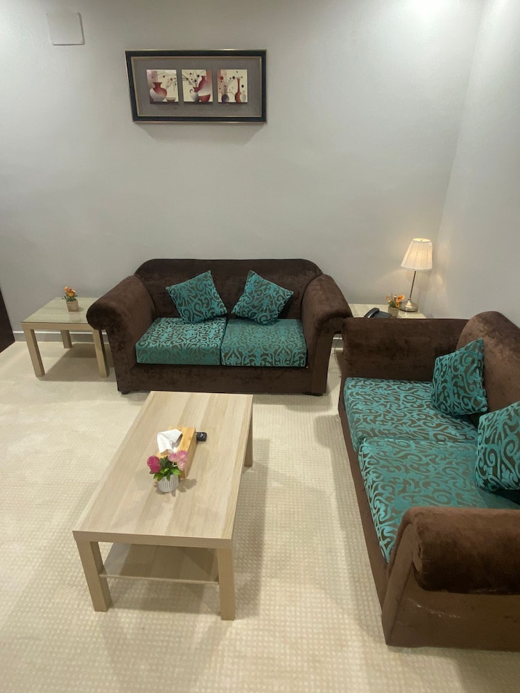 Julanar Alsharq Suites 31/44