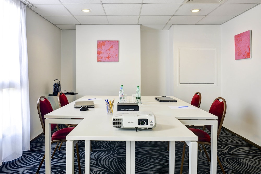 Novotel Paris Suresnes Longchamp 42/48