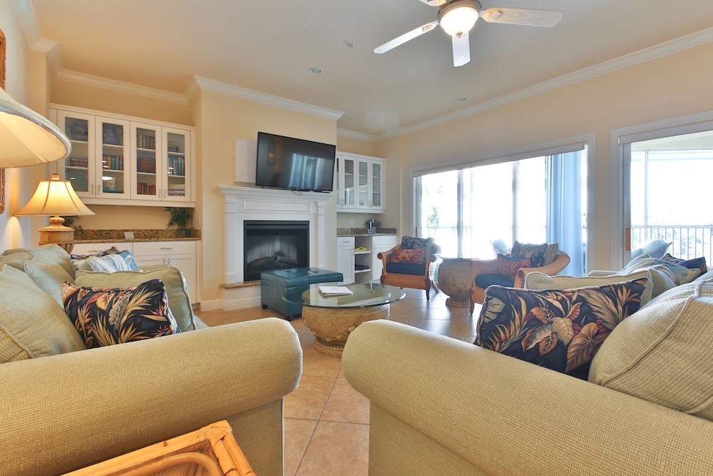 Tortuga Inn Beach Resort 31/76
