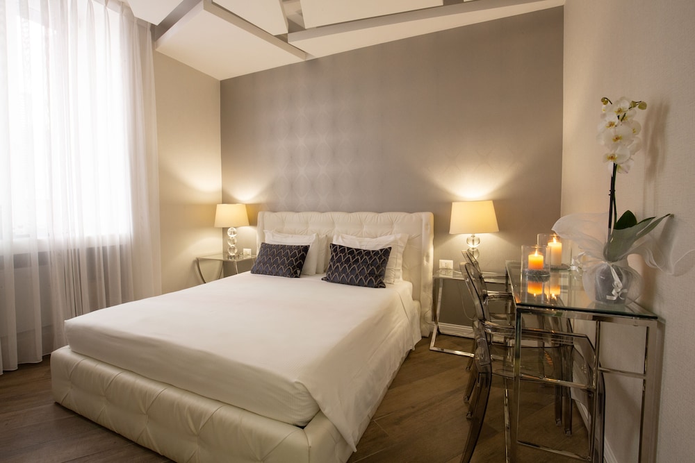 Spagna Boutique Luxury Suites 6/68