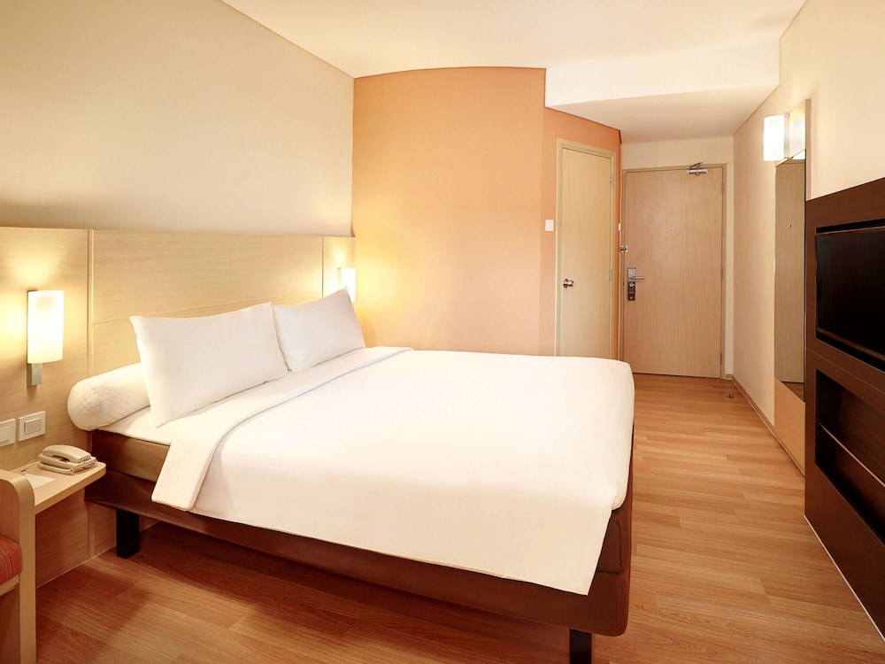 Ibis Jakarta Harmoni 10/56