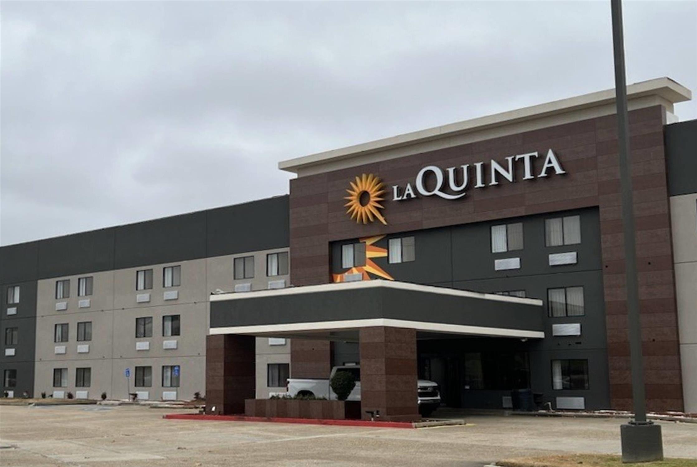 La Quinta Inn & Suites by Wyndham Baton Rouge Siegen Lane 5/55