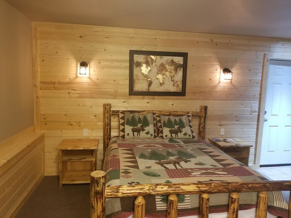 Carriage House Inn 15/36
