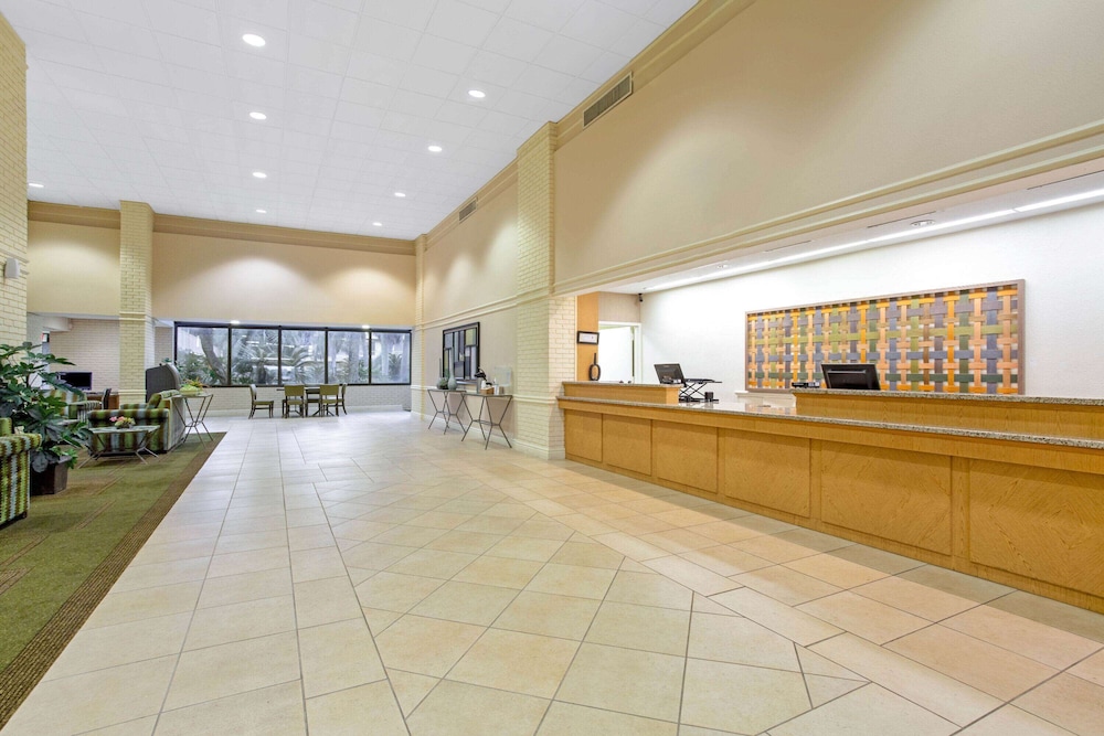 Quality Inn Slidell I-10 15/46