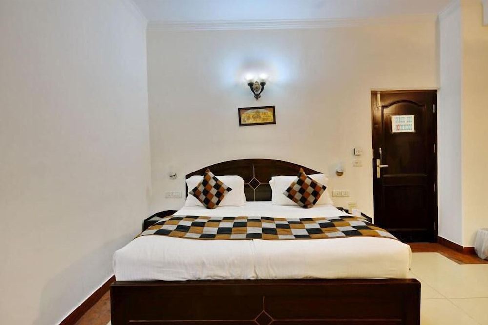 MAHALAKSHMI PALACE HOTEL 9/24